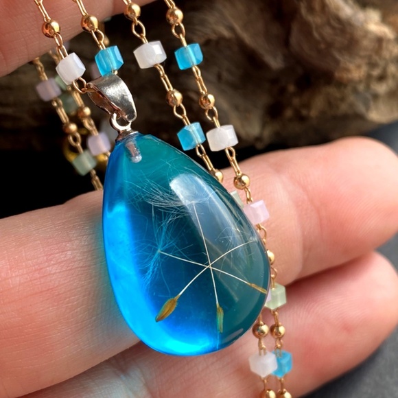 Austrian Crystal Dandelion Resin Blue Minimalist Necklace - Picture 7 of 9